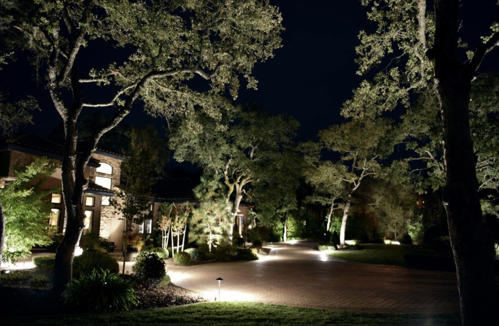 Vancouver landscape lighting installation by Edgewater Irrigation & Lighting